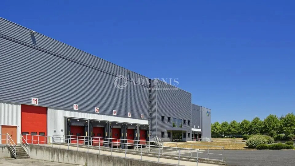 Industrial in Mitry-Mory for lease Building Photo- Image 1 of 10