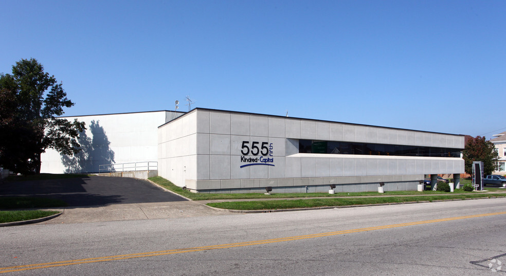 555 5th Ave, Huntington, WV for lease - Primary Photo - Image 2 of 23