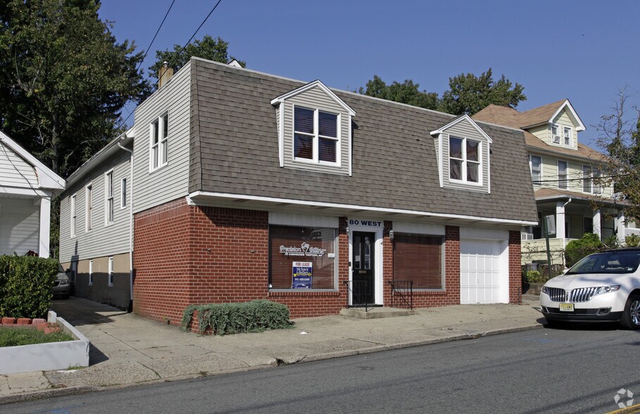 80 W Madison Ave, Dumont, NJ 07628