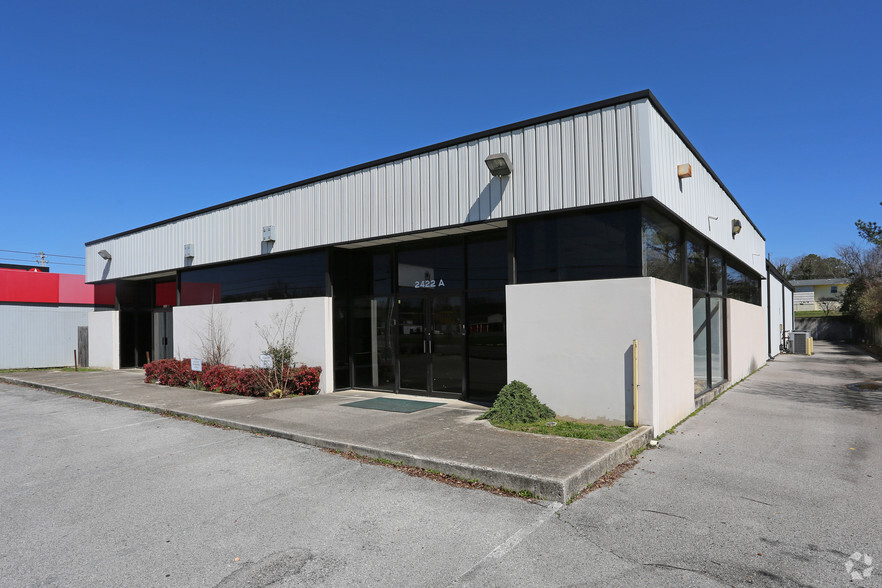 2422 Jordan Ln, Huntsville, AL for lease - Primary Photo - Image 1 of 3