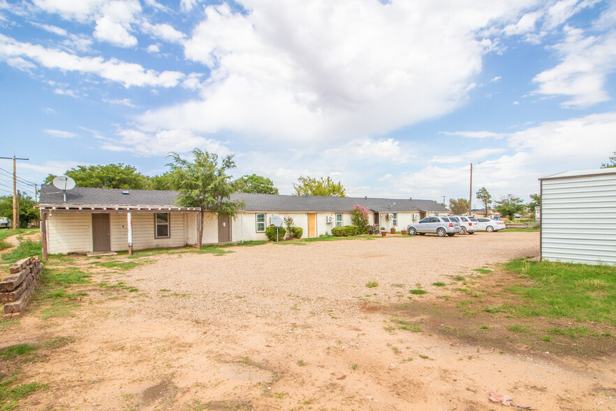 1305 S 9th St, Slaton, TX for sale - Building Photo - Image 1 of 8