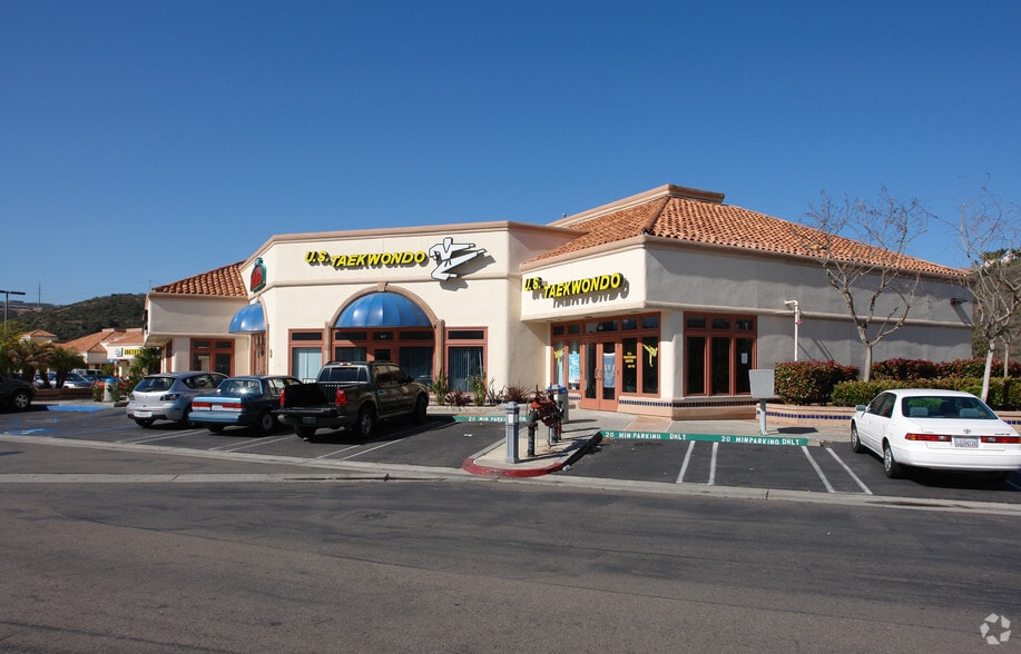 12650 Sabre Springs Pky, San Diego, CA for lease - Building Photo - Image 3 of 3