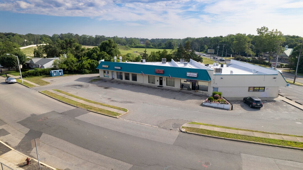 21 S Main St, Barnegat, NJ for lease - Building Photo - Image 3 of 8