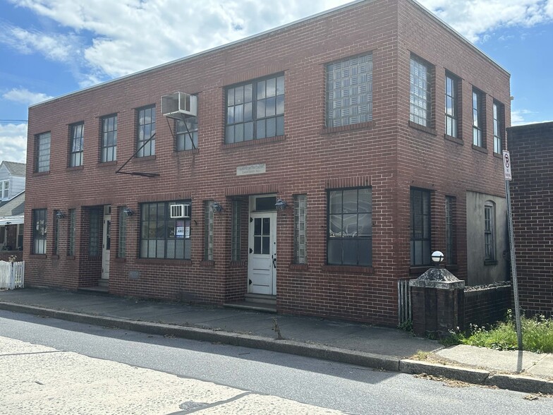 324-326 Washington St, Walnutport, PA for sale - Building Photo - Image 1 of 72