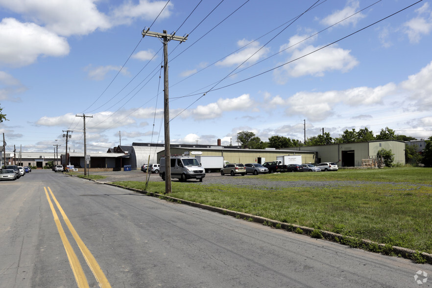 751 Maple Ave, Lansdale, PA for sale - Primary Photo - Image 1 of 1