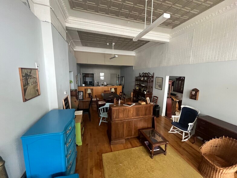 15 Hamilton St, Southbridge, MA 01550 Retail for Lease