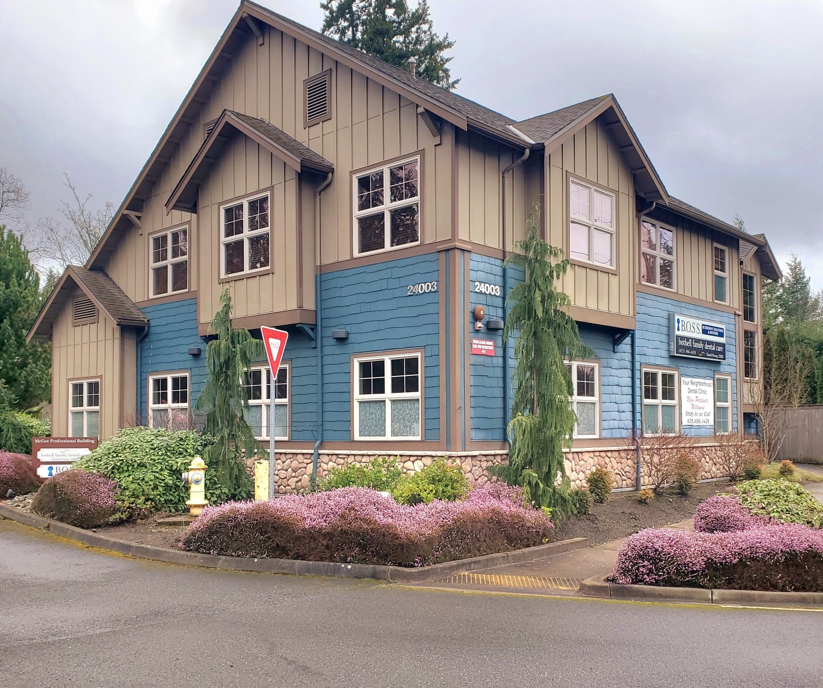 24003 Bothell Everett Hwy, Bothell, WA for lease Building Photo- Image 1 of 8