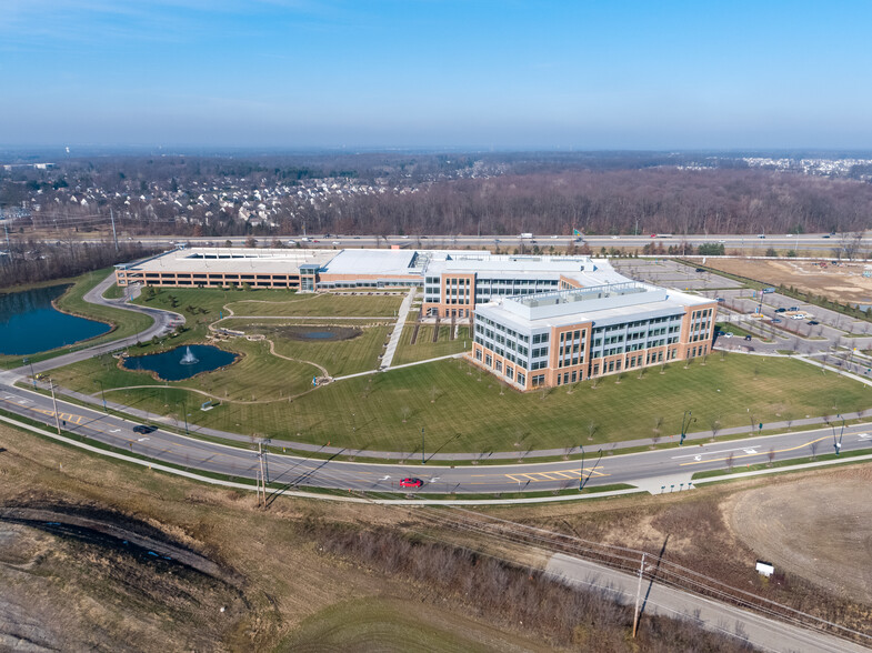 4900 E Dublin Granville Rd, Columbus, OH for lease - Aerial - Image 3 of 17