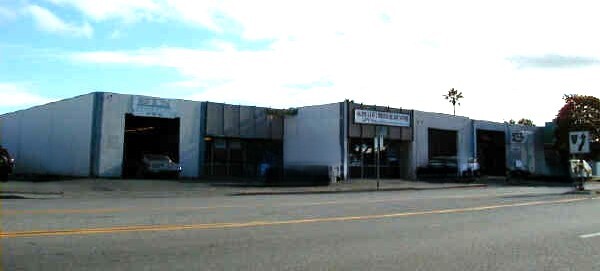 215-223 Moffett Blvd, Mountain View, CA for lease - Building Photo - Image 1 of 5