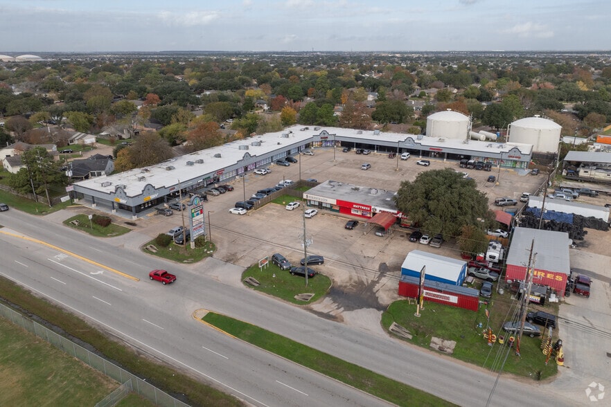 19214 Clay Rd, Katy, TX for lease - Primary Photo - Image 1 of 5