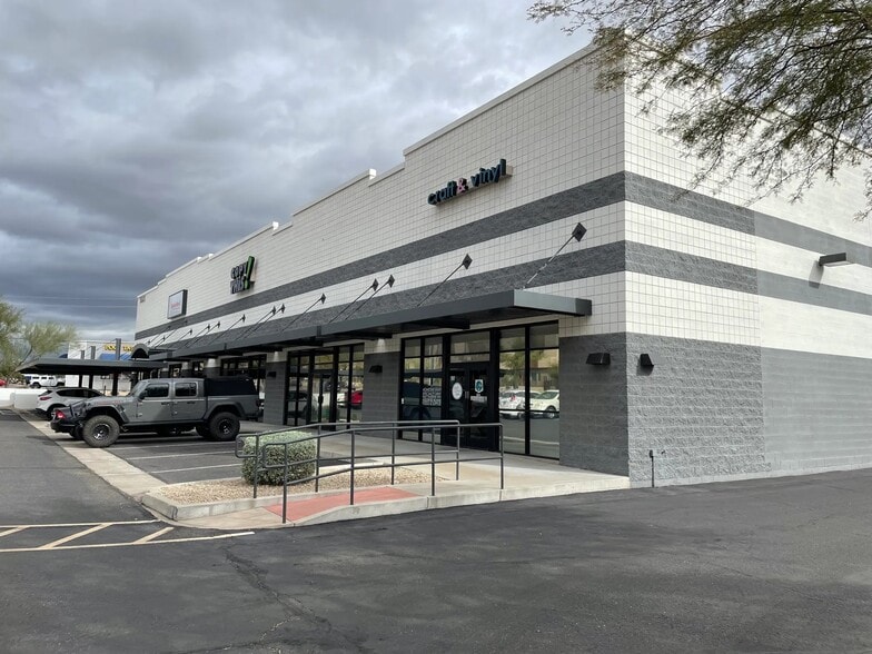 19235 N Cave Creek Rd, Phoenix, AZ for lease - Building Photo - Image 2 of 2