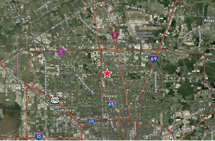 9805 Airline Dr portfolio of 3 properties for sale on LoopNet.com - Building Photo - Image 3 of 3