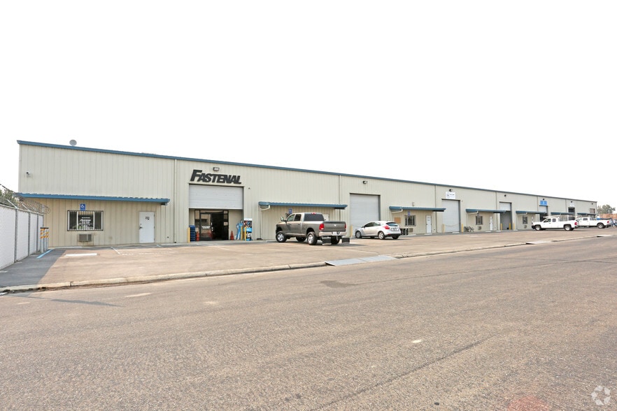 2030 S Golden State Blvd, Fowler, CA for lease - Building Photo - Image 3 of 10
