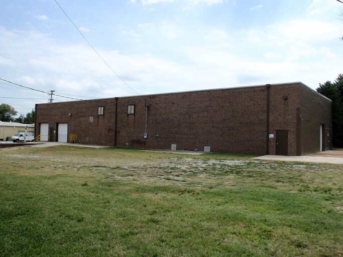 822 W Green Dr, High Point, NC for sale Primary Photo- Image 1 of 1