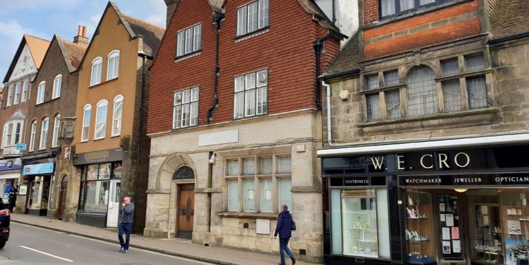 7 High St, Crowborough for sale Primary Photo- Image 1 of 1