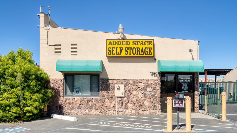 2555 W Main St, Turlock, CA for sale - Building Photo - Image 1 of 1