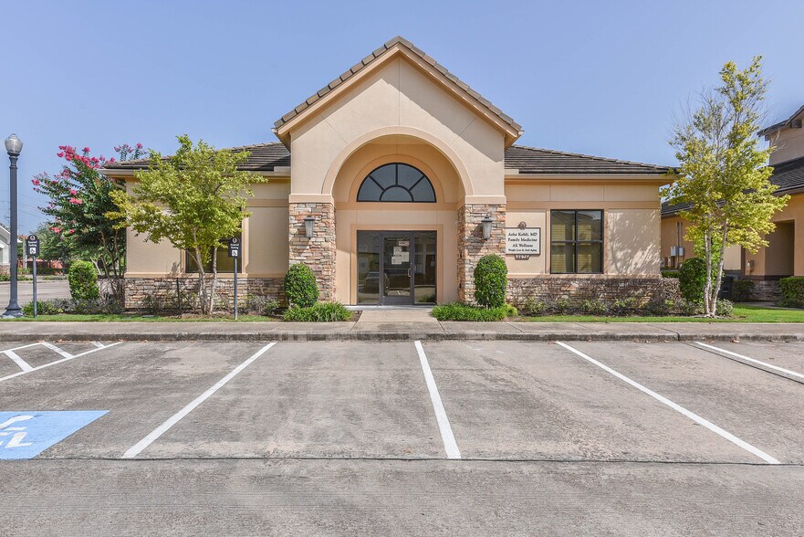 4626 Riverstone Blvd, Missouri City, TX 77459