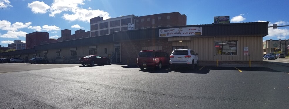 25 E 12th St, Erie, PA for lease - Building Photo - Image 1 of 30