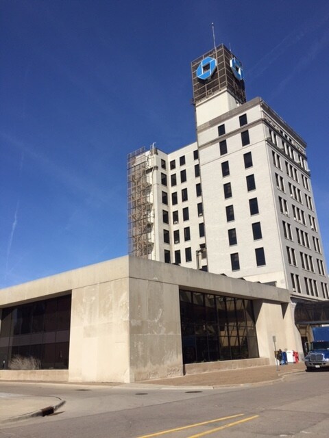 501 15th St, Moline, IL for sale Building Photo- Image 1 of 1