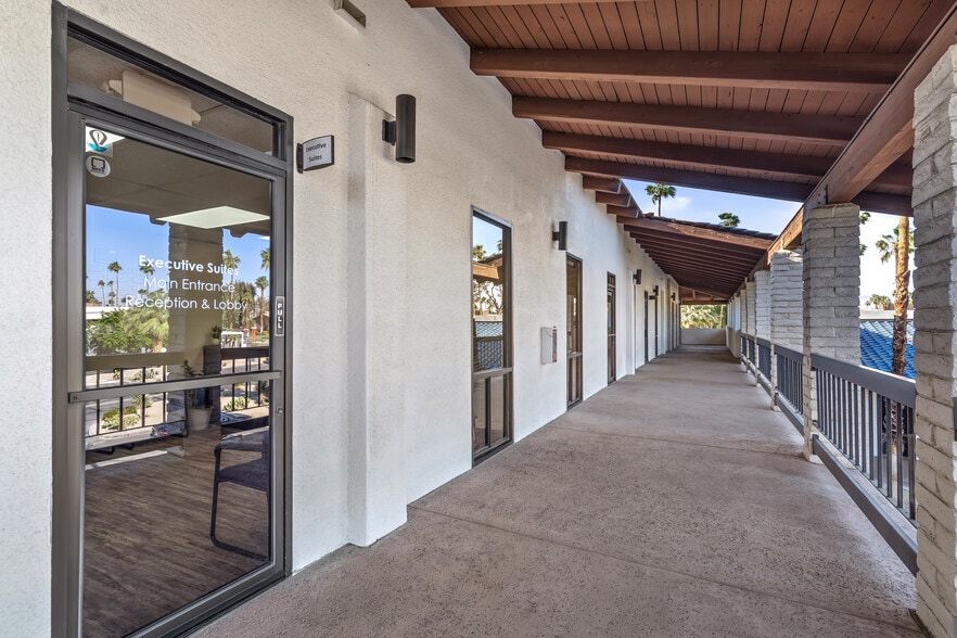 2825 E Tahquitz Canyon Way, Palm Springs, CA for lease - Building Photo - Image 2 of 7