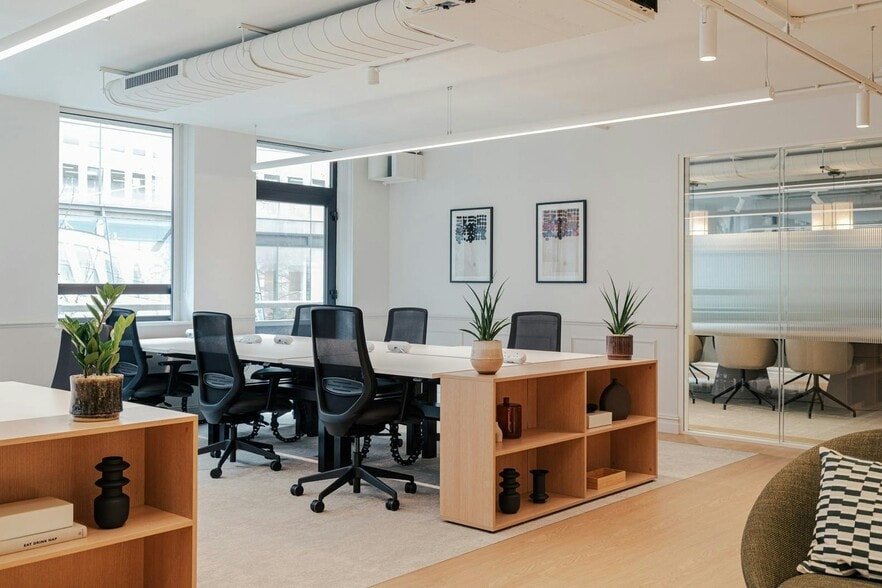 134-147 Cheapside, London for lease - Interior Photo - Image 3 of 30