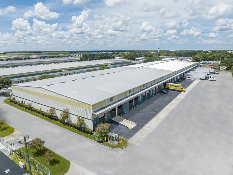 3135 Drane Field Rd, Lakeland, FL for lease - Building Photo - Image 2 of 4