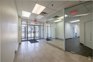 5600-5620 Rue Ferrier, Mt Royal, QC for lease Interior Photo- Image 1 of 8