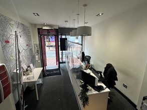 4 Fitzwilliam St, Sheffield for lease Interior Photo- Image 1 of 5