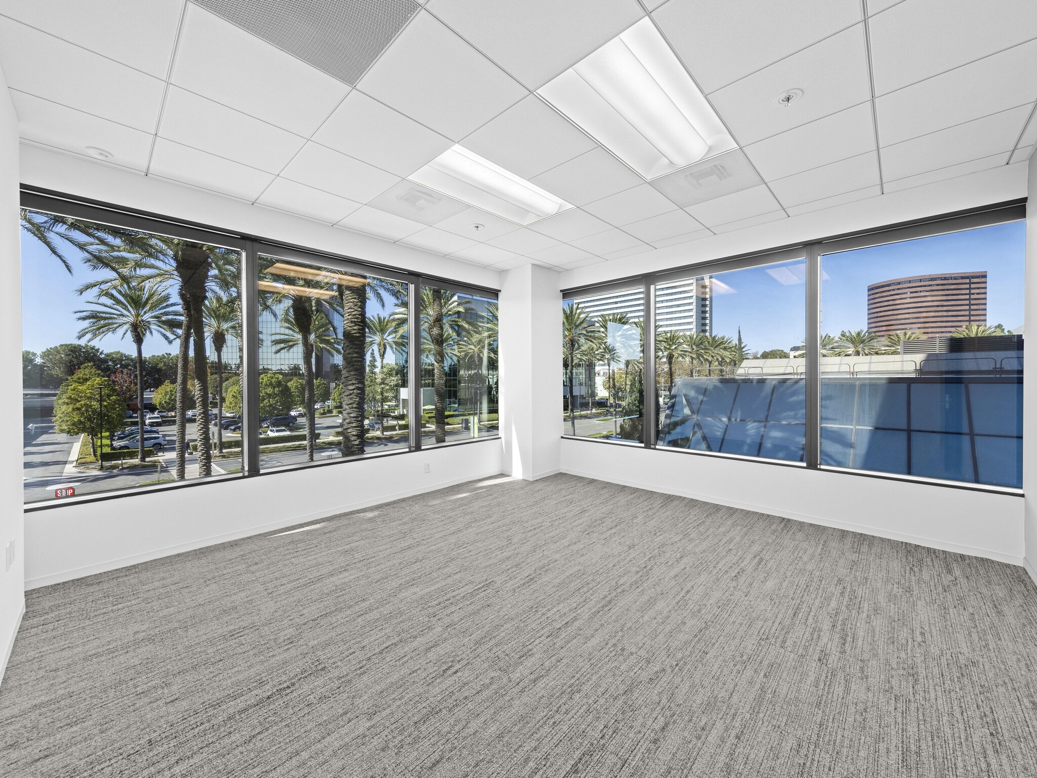 611 Anton Blvd, Costa Mesa, CA for lease Interior Photo- Image 1 of 11