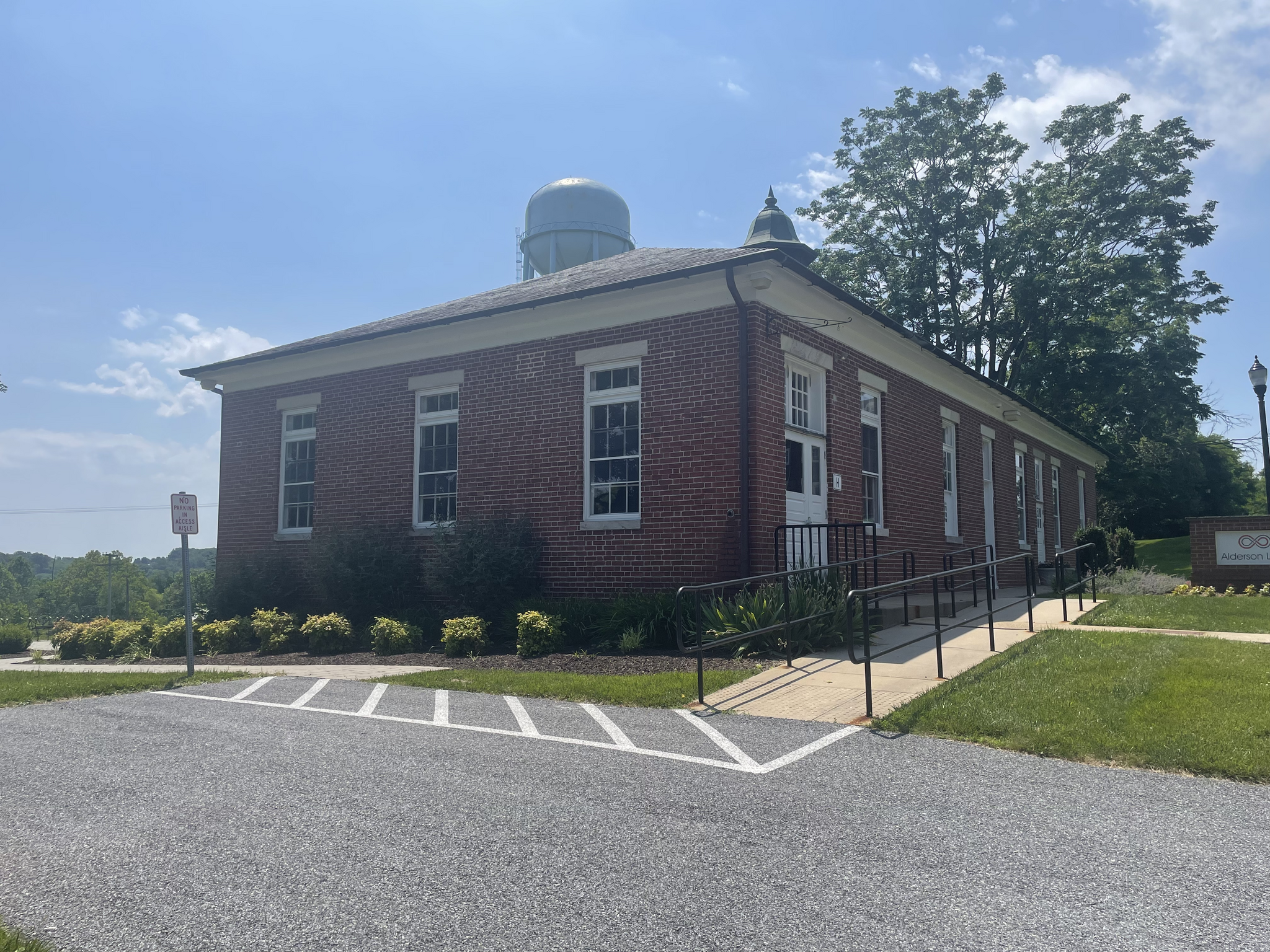 6933 Warfield Ave, Sykesville, MD for lease Building Photo- Image 1 of 4