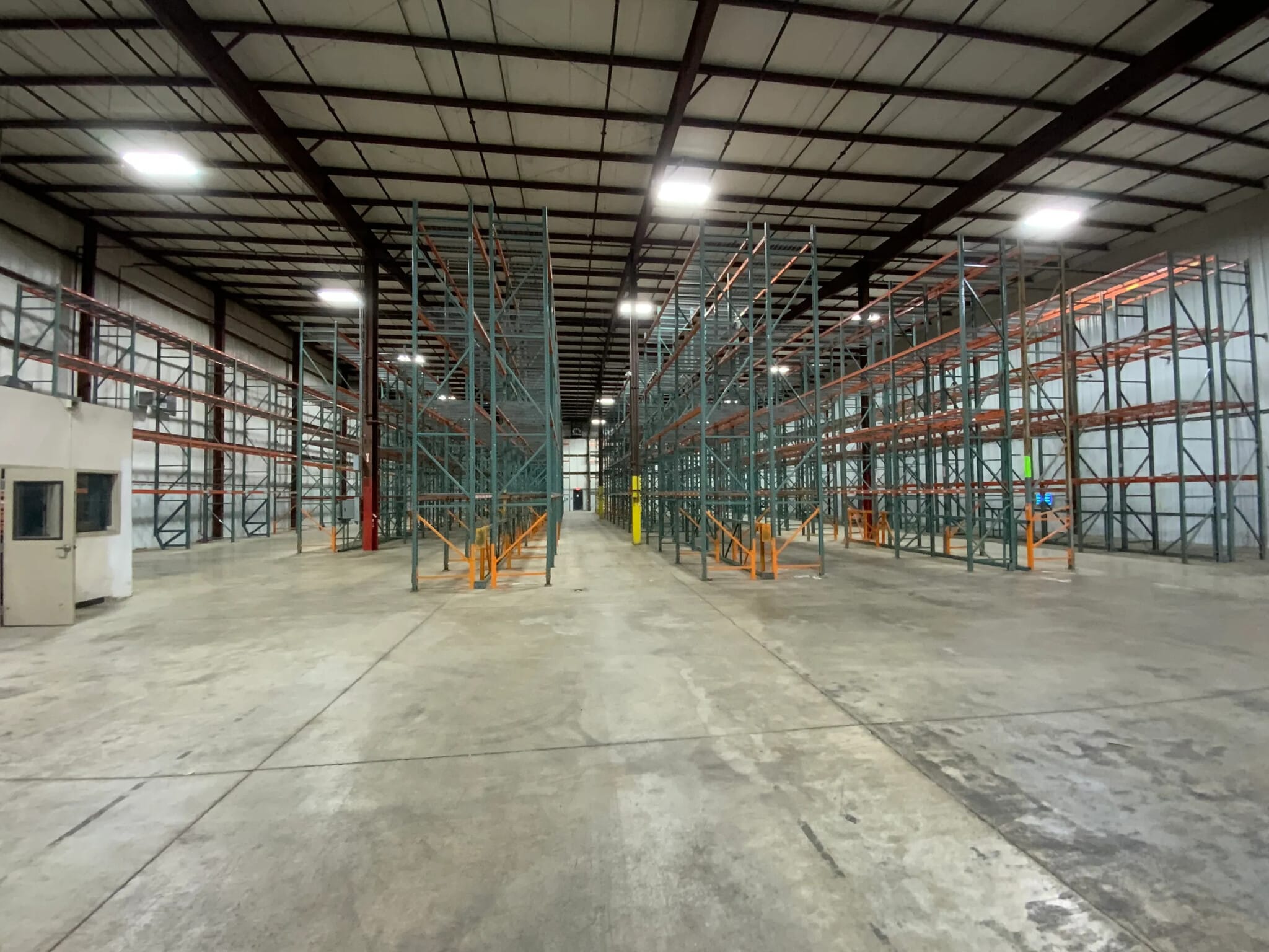 4130 Spartan Dr, Oregon, OH for lease Interior Photo- Image 1 of 6