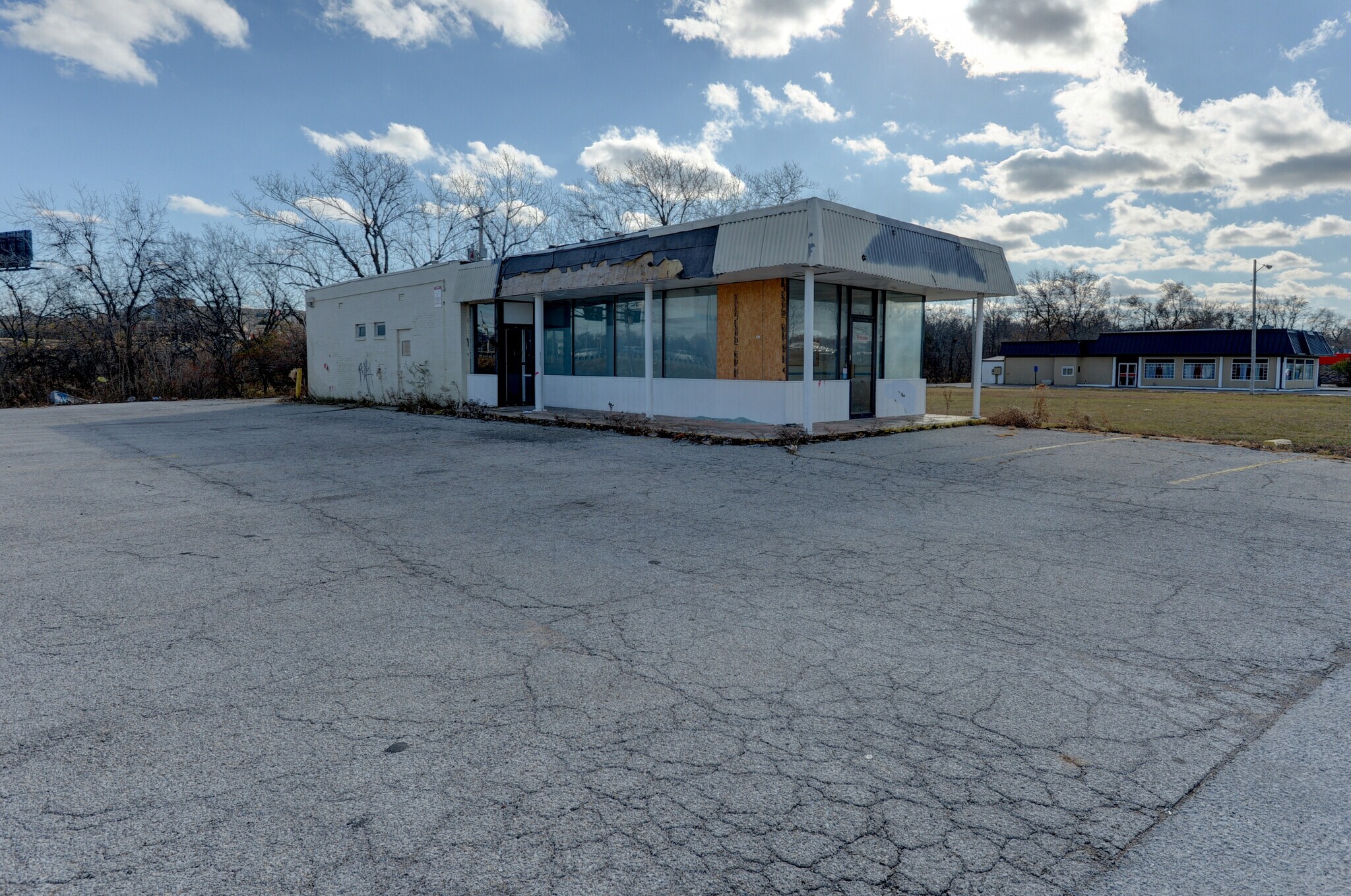 1645 Scott, Belton, MO 64012 Freestanding Building