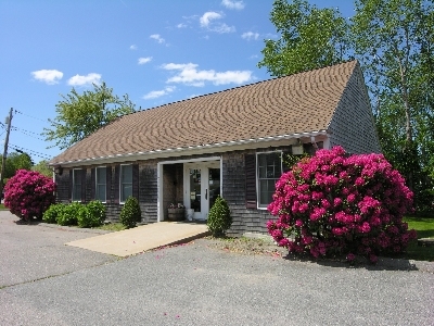 35 Valley Rd, Middletown, RI for sale - Primary Photo - Image 1 of 1