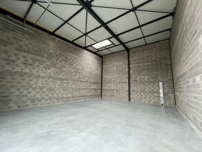 Flex in Trévoux for sale Interior Photo- Image 1 of 6