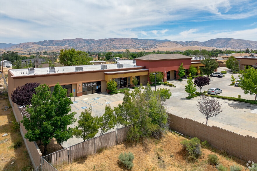 20601 W Highway 202, Tehachapi, CA for sale - Primary Photo - Image 1 of 1