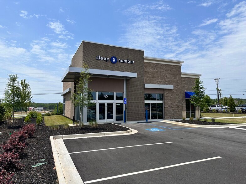 65 Fischer Crossings Dr, Sharpsburg, GA for sale - Building Photo - Image 1 of 1