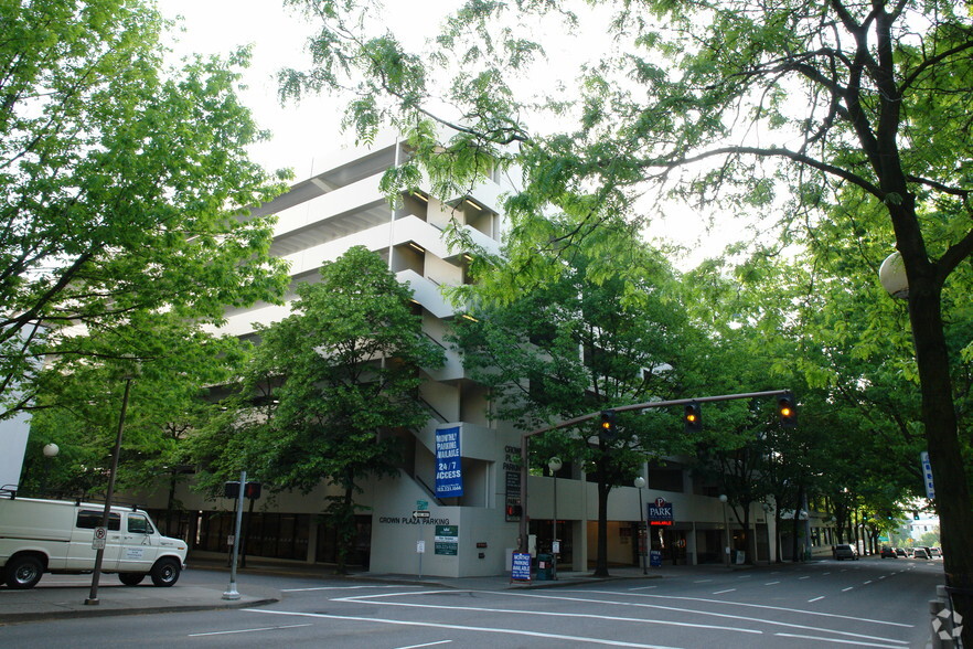 101-119 SW Market St, Portland, OR for lease - Building Photo - Image 3 of 4