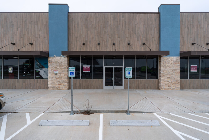 5080 Reading Rd, Rosenberg, TX for lease - Building Photo - Image 2 of 15