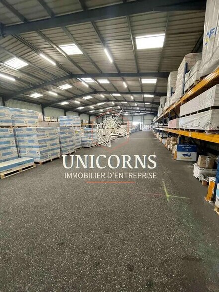 Industrial in Toulouse for lease - Building Photo - Image 2 of 6