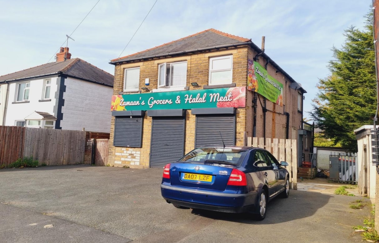 21 Woodale Av, Bradford for sale Primary Photo- Image 1 of 1