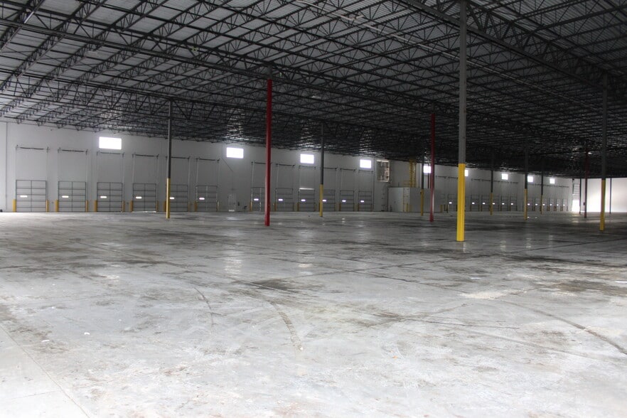 200 Accolade Ave, St Johns, FL for lease - Interior Photo - Image 2 of 5