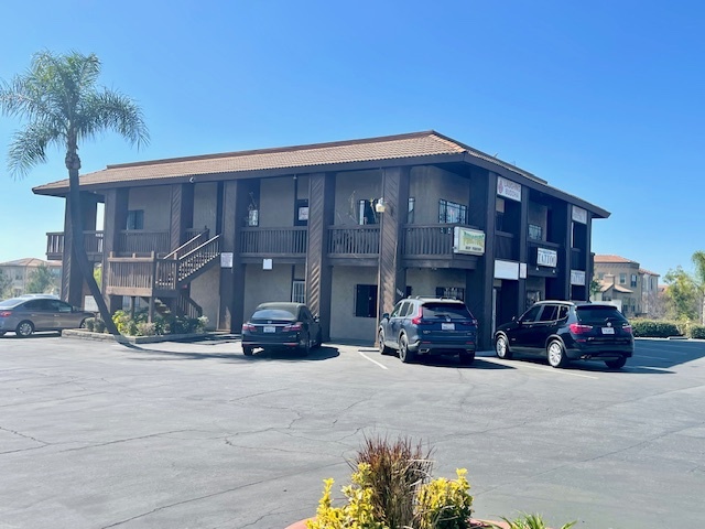 2176 W Foothill Blvd, Upland, CA for lease - Building Photo - Image 3 of 10