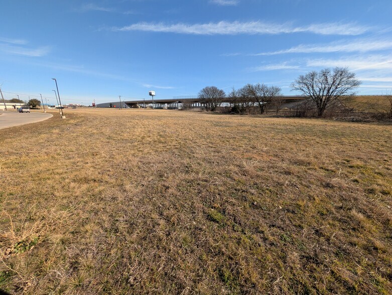 Spring Valley Rd, Lorena, TX for sale - Building Photo - Image 3 of 4