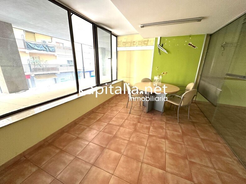 Office in Ontinyent, Valencia for sale - Building Photo - Image 2 of 17