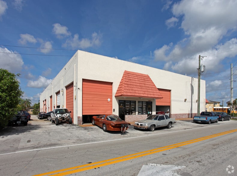1020-1040 W Prospect Rd, Fort Lauderdale, FL for lease - Building Photo - Image 1 of 2