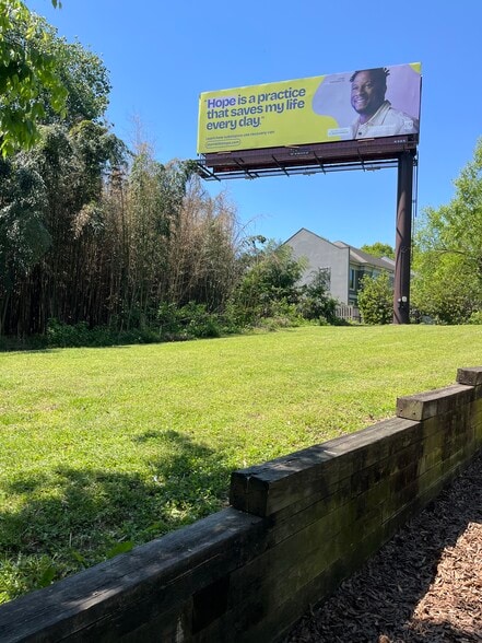 313 W 11th St, Charlotte, NC for sale - Building Photo - Image 2 of 4