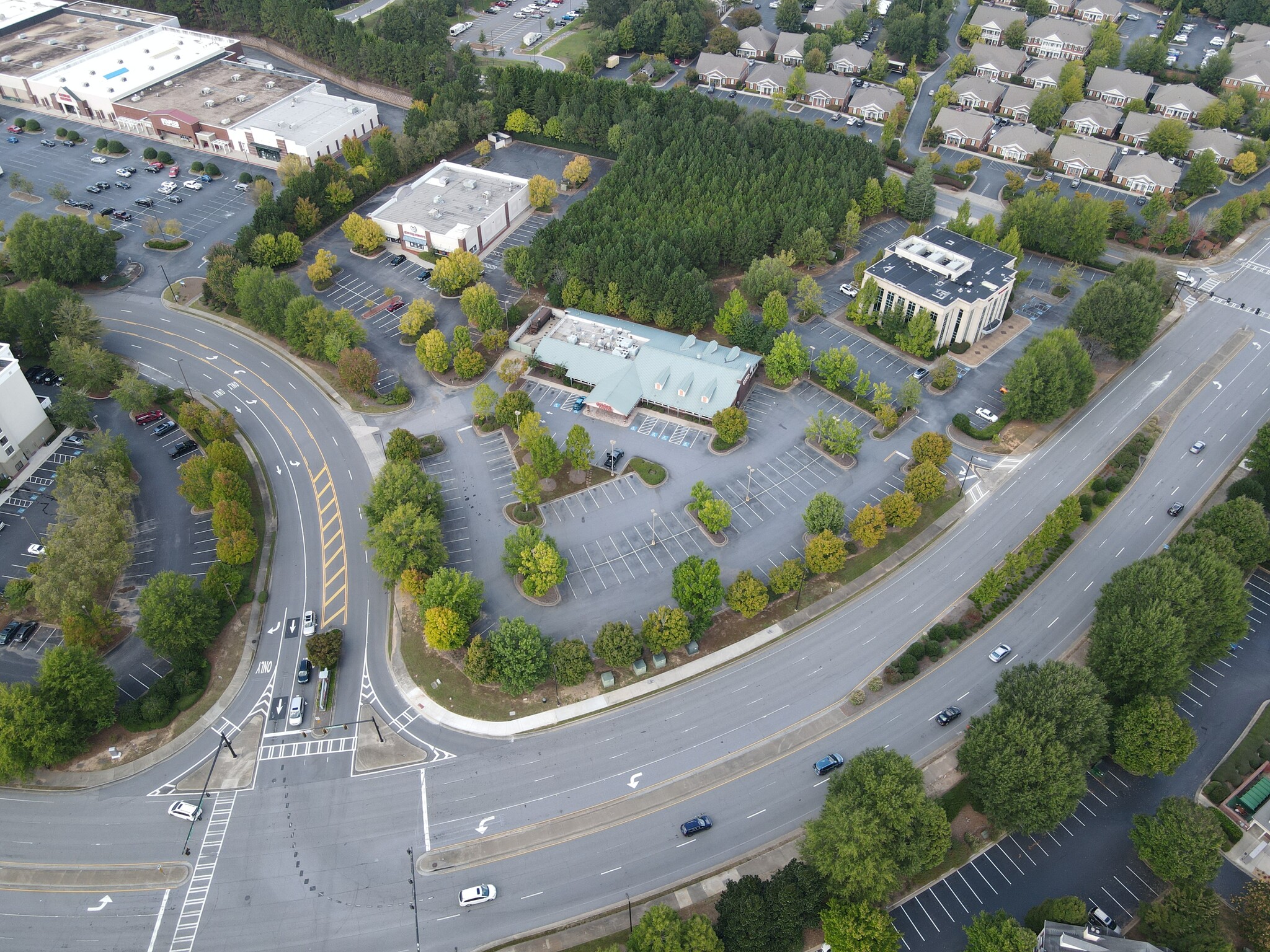 915 N Point Dr, Alpharetta, GA for sale Building Photo- Image 1 of 1