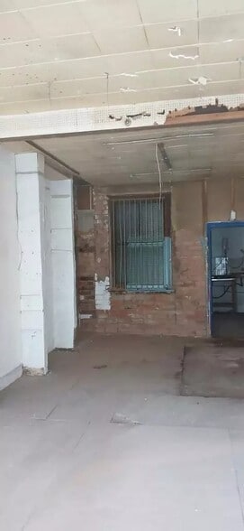 184 Alum Rock Rd, Birmingham for lease - Interior Photo - Image 2 of 6