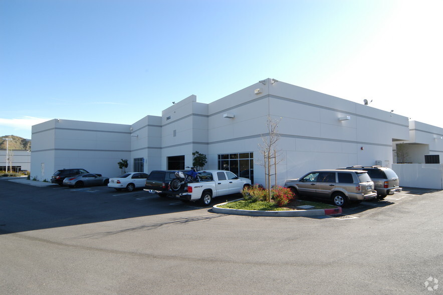 29005 Avenue Penn, Valencia, CA for lease - Building Photo - Image 3 of 8