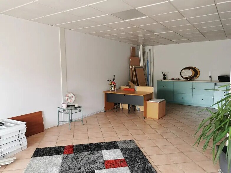 Office in Muret for lease - Interior Photo - Image 1 of 19